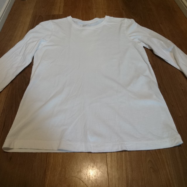 MUJI (無印良品)(ムジルシリョウヒン)の無印 白ロンTシャツ 綿100％ 値下げ レディースのトップス(Tシャツ(長袖/七分))の商品写真