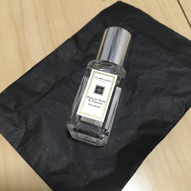 Jo Malone(ジョーマローン)のジョーマローン　イングリッシュペアー＆フリージア 香水　9ml コスメ/美容の香水(香水(女性用))の商品写真