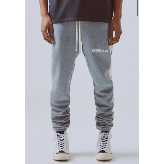 FEAR OF GOD(フィアオブゴッド)のFOG essentials Side Stripe Sweatpants メンズのパンツ(その他)の商品写真