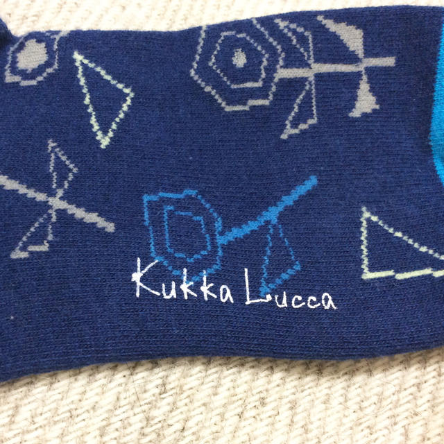 bulle de savon(ビュルデサボン)のKukka Lucca 花柄テキスタイル ソックス 靴下 ブルー レディースのレッグウェア(ソックス)の商品写真