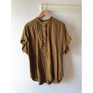 ユニクロ(UNIQLO)のシャツ　ブラウス(シャツ/ブラウス(半袖/袖なし))