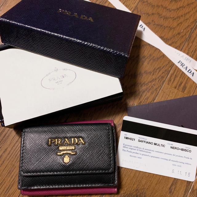 PRADA 三つ折財布 サフィアーノ バイカラー ピンク 1