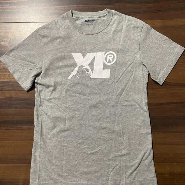 XLARGE(エクストララージ)のXLARGE  Tシャツ　 Mサイズ　グレー メンズのトップス(Tシャツ/カットソー(半袖/袖なし))の商品写真