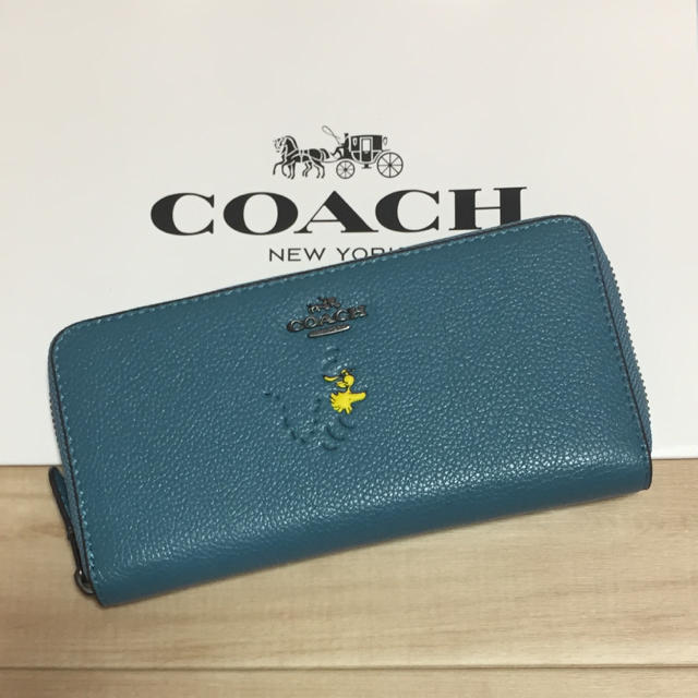 COACH(コーチ)の新品 [COACH コーチ] 長財布 スヌーピーコラボ  ウッドストック レディースのファッション小物(財布)の商品写真