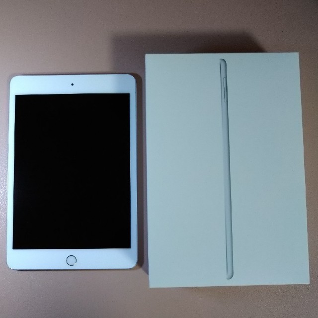 Apple iPad mini 5 64GB シルバー MUQX2J/A