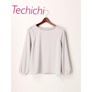 テチチ(Techichi)のTechichiテチチ　ビジューネックラインカットソー2枚」新品♪(カットソー(長袖/七分))