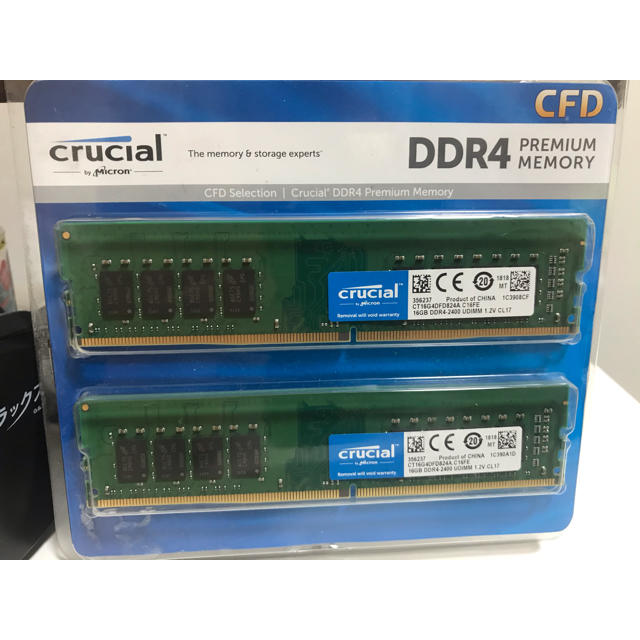 CrucialメモリPC4-19200(DDR4-2400)16GB×2