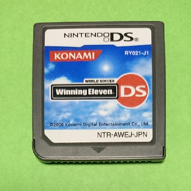 ニンテンドーDS(ニンテンドーDS)のワールドサッカー ウイニングイレブン DS エンタメ/ホビーのゲームソフト/ゲーム機本体(携帯用ゲームソフト)の商品写真