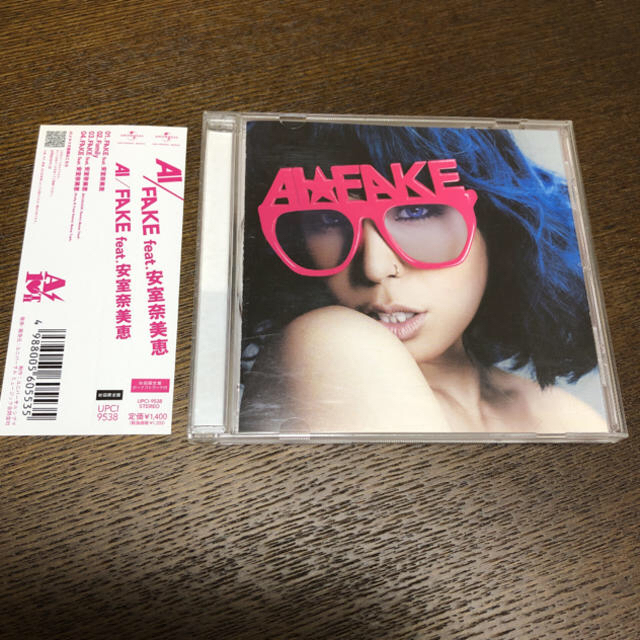 FAKE feat.安室奈美恵（初回限定盤） エンタメ/ホビーのCD(ポップス/ロック(邦楽))の商品写真