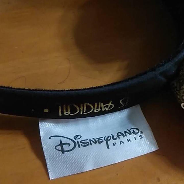 Disney(ディズニー)の《ただ今お値下げ中です！》ディズニーランドパリ ゴールドカチューシャ ミニー レディースのヘアアクセサリー(カチューシャ)の商品写真