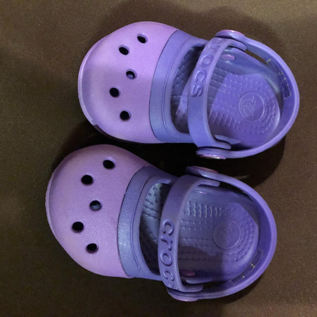 crocs(クロックス)のクロックス サンダル キッズ/ベビー/マタニティのベビー靴/シューズ(~14cm)(サンダル)の商品写真