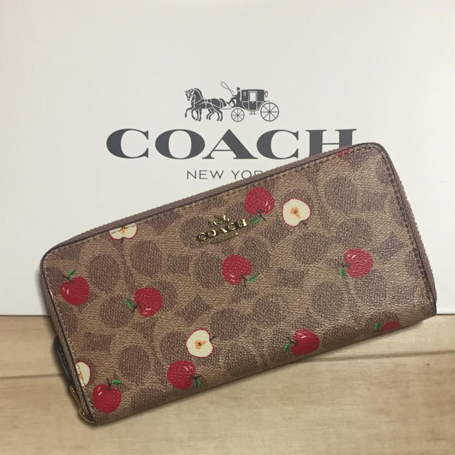 COACH(コーチ)のさーちゃんさま専用 新品 [COACH コーチ] 長財布 りんご柄 アップル レディースのファッション小物(財布)の商品写真