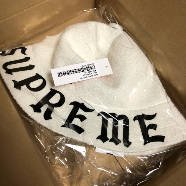 Supreme(シュプリーム)のSupreme Kangol Bermuda Casual Hat white メンズの帽子(ハット)の商品写真