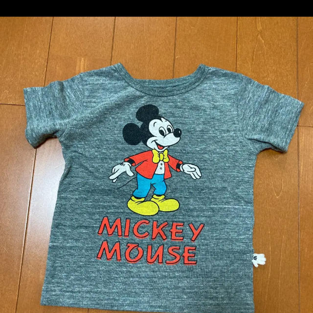 Disney(ディズニー)のミッキーTシャツ  100 キッズ/ベビー/マタニティのキッズ服男の子用(90cm~)(Tシャツ/カットソー)の商品写真