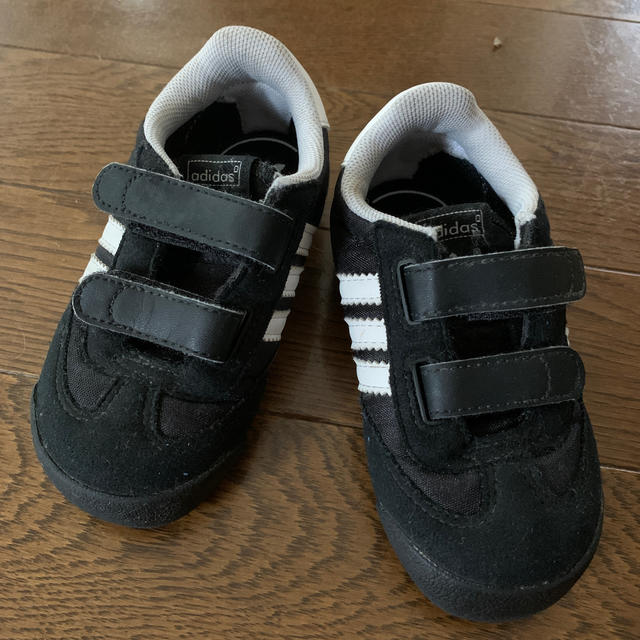 adidas(アディダス)のアディダス　ベビースニーカー キッズ/ベビー/マタニティのベビー靴/シューズ(~14cm)(スニーカー)の商品写真