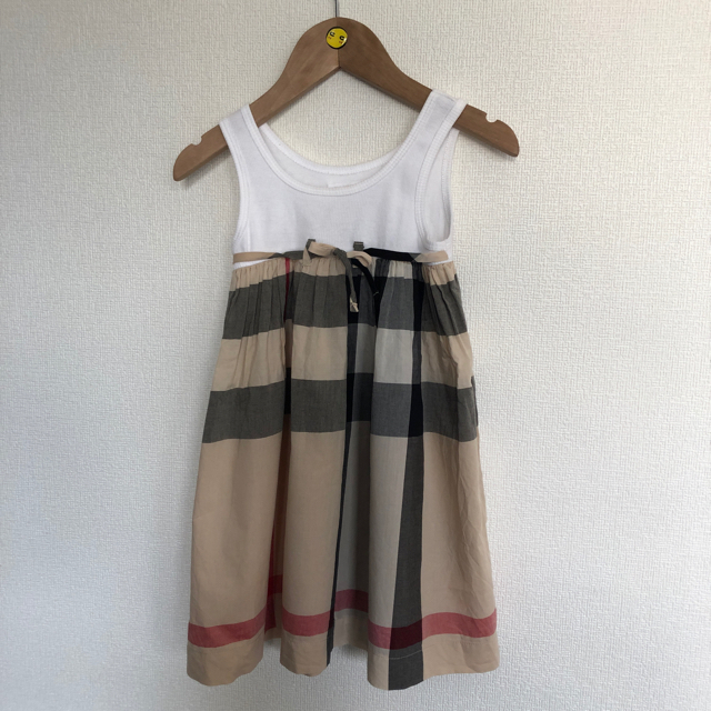 BURBERRY(バーバリー)のバーバリー　4Y ワンピース  キッズ/ベビー/マタニティのキッズ服女の子用(90cm~)(ワンピース)の商品写真