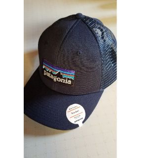 パタゴニア(patagonia)のpatagoniaキャップ　P6Logoネイビー新品(キャップ)