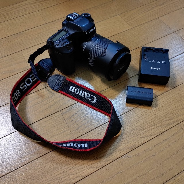 Canon EOS 80D(W) EF-S18-135 【美品】