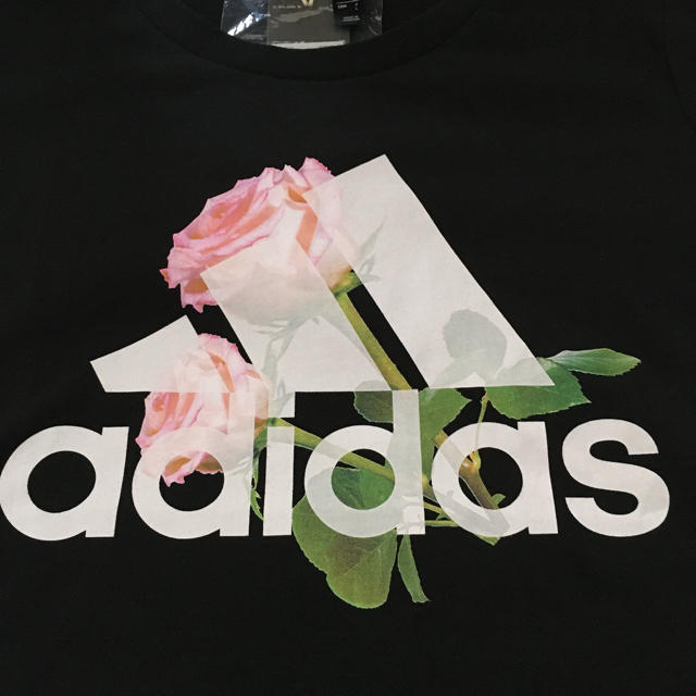 adidas(アディダス)のadidas アディダス　Tシャツ レディースのトップス(Tシャツ(半袖/袖なし))の商品写真