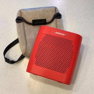 ボーズ(BOSE)のBOSE soundlink color (RED) ボーズ　専用ケース付き(スピーカー)