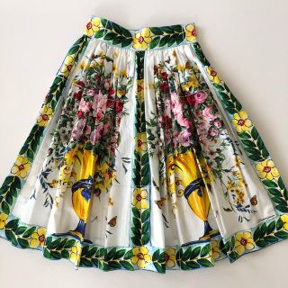 ドルチェアンドガッバーナ(DOLCE&GABBANA)のドルチェ&ガッバーナ　スカート36 タグつき(ひざ丈ワンピース)