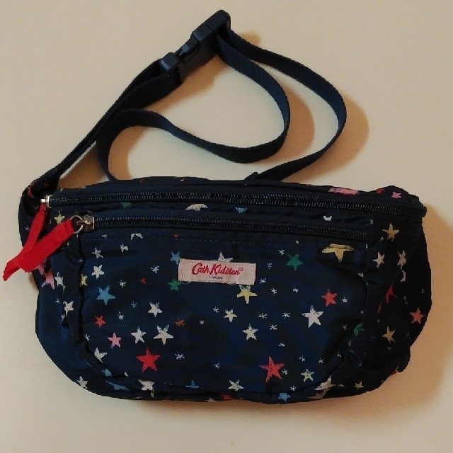 Cath Kidston(キャスキッドソン)のCath Kidston　ウエストバッグ紺×星 レディースのバッグ(ボディバッグ/ウエストポーチ)の商品写真