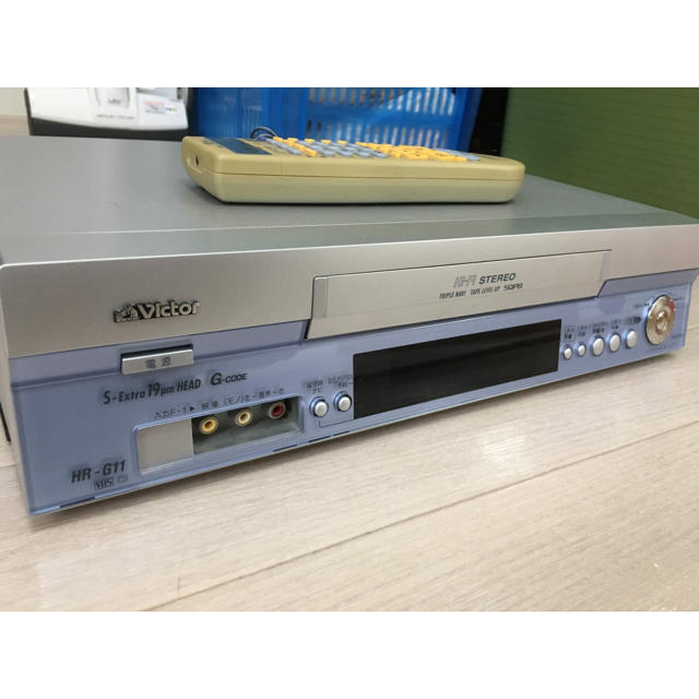 Victor - ビクター製 VHS ビデオデッキ HR-G11 リモコン付きの通販 by snknshop｜ビクターならラクマ