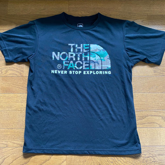 THE NORTH FACE(ザノースフェイス)のノースフェイス Tシャツ ブラック カモ M メンズのトップス(Tシャツ/カットソー(半袖/袖なし))の商品写真