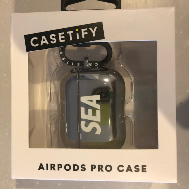 SEA(シー)のCASETiFY × WDS SEA AirPods Pro Case /  スマホ/家電/カメラのスマホアクセサリー(iPhoneケース)の商品写真