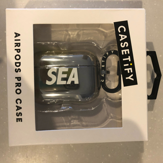 シー(SEA)のCASETiFY × WDS SEA AirPods Pro Case / (iPhoneケース)