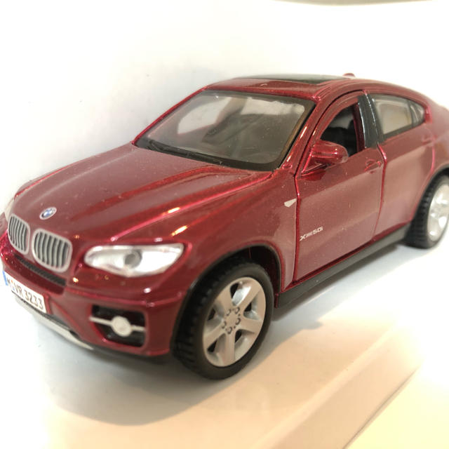 BMW(ビーエムダブリュー)のミニカー　BMW X6 エンタメ/ホビーのおもちゃ/ぬいぐるみ(ミニカー)の商品写真