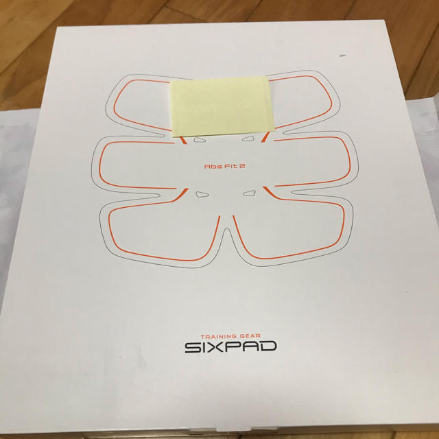SIXPAD(シックスパッド)の未開封新品six pad シックスパッドアブズフィット2 スポーツ/アウトドアのトレーニング/エクササイズ(トレーニング用品)の商品写真