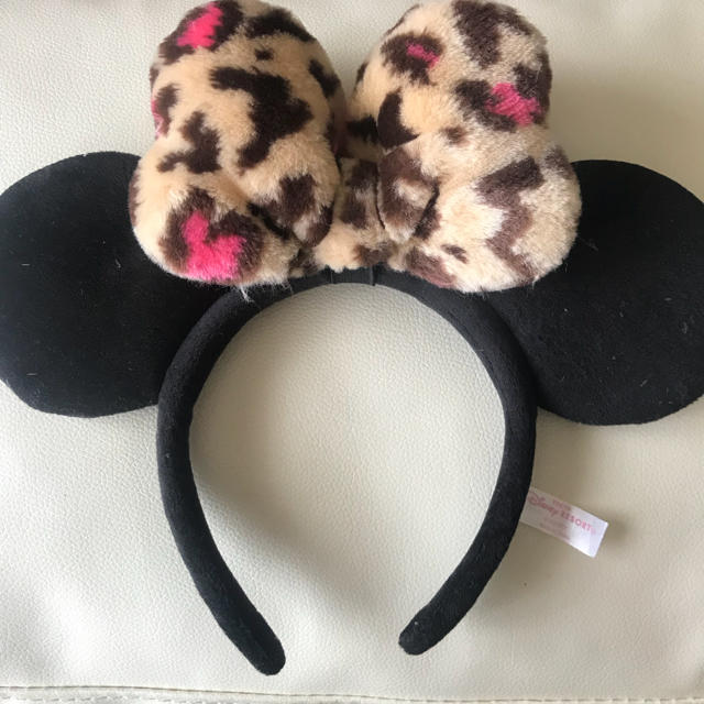 Disney(ディズニー)のディズニー ヒョウ柄 カチューシャ レディースのヘアアクセサリー(カチューシャ)の商品写真