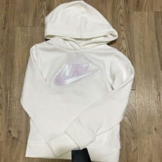 ナイキ(NIKE)の新品　タグ付き　NIKE パーカー　キッズ　男女兼用(ジャケット/上着)