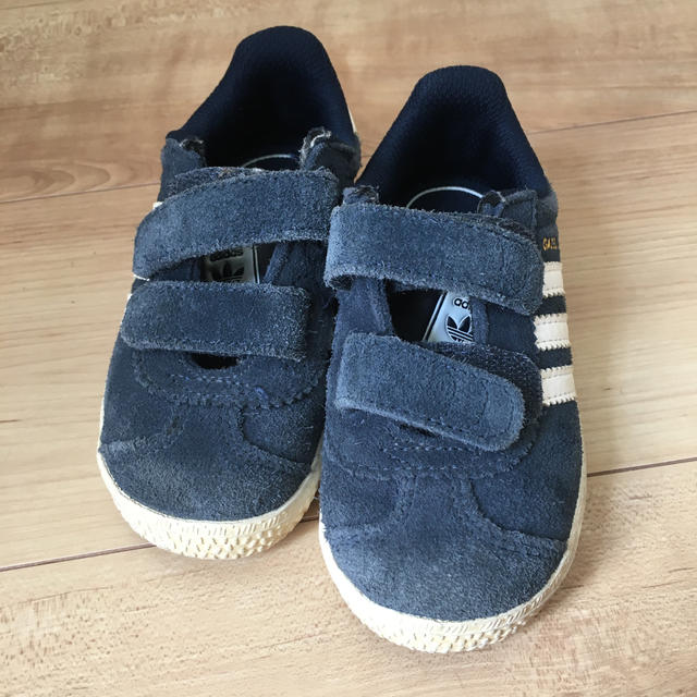 adidas(アディダス)のadidas アディダス　スニーカー　14cm キッズ/ベビー/マタニティのベビー靴/シューズ(~14cm)(スニーカー)の商品写真