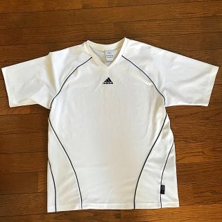 アディダス(adidas)のアディダス  Vネック  Tシャツ(Tシャツ/カットソー(半袖/袖なし))