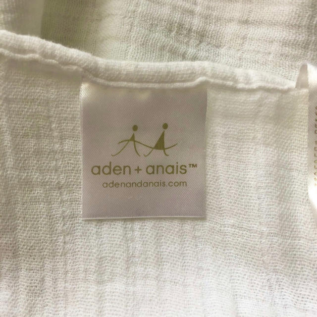 aden+anais(エイデンアンドアネイ)のエイデンアンドアネイ　おくるみ　４枚セット キッズ/ベビー/マタニティのこども用ファッション小物(おくるみ/ブランケット)の商品写真