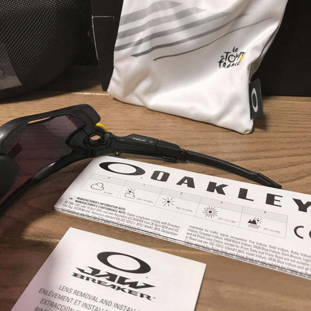 オークリー サングラス ジョウブレイカー ツールドフランス限定 オークリー サングラス ジョウブレイカー ツールドフランス限定