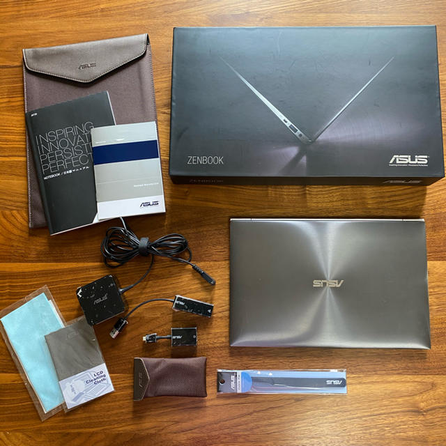 ASUS(エイスース)の【ていちさん専用】ZENBOOK UX21E UX21E-KX128 スマホ/家電/カメラのPC/タブレット(ノートPC)の商品写真