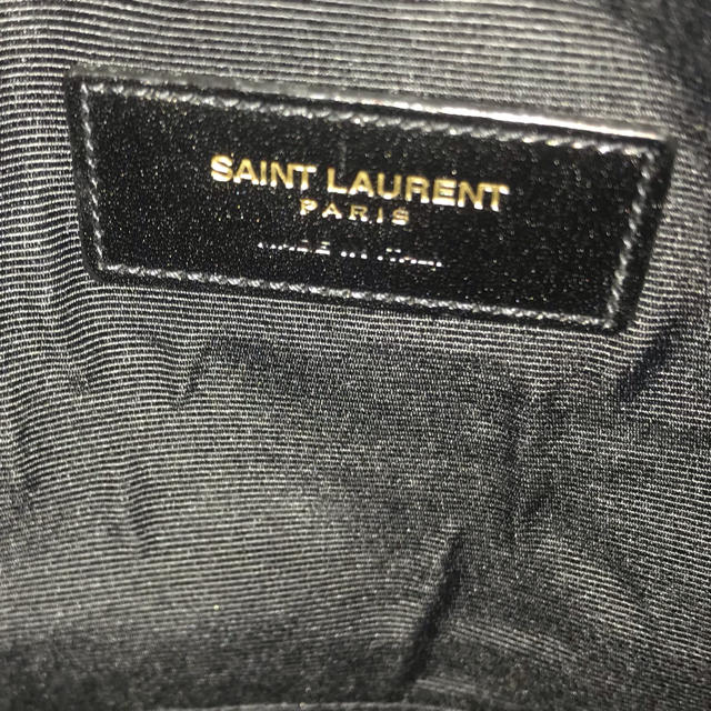 Saint Laurent(サンローラン)の定価10万円 サンローラン  クラッチ　 レディースのバッグ(クラッチバッグ)の商品写真