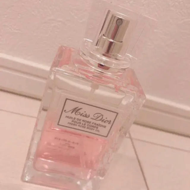 Dior(ディオール)の(ちゃーさん専用)ミスディオール　ボディオイル　100ml コスメ/美容のボディケア(ボディオイル)の商品写真