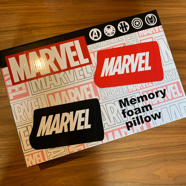 MARVEL(マーベル)の新品未開封 MARVEL 低反発まくら レッド インテリア/住まい/日用品の寝具(枕)の商品写真