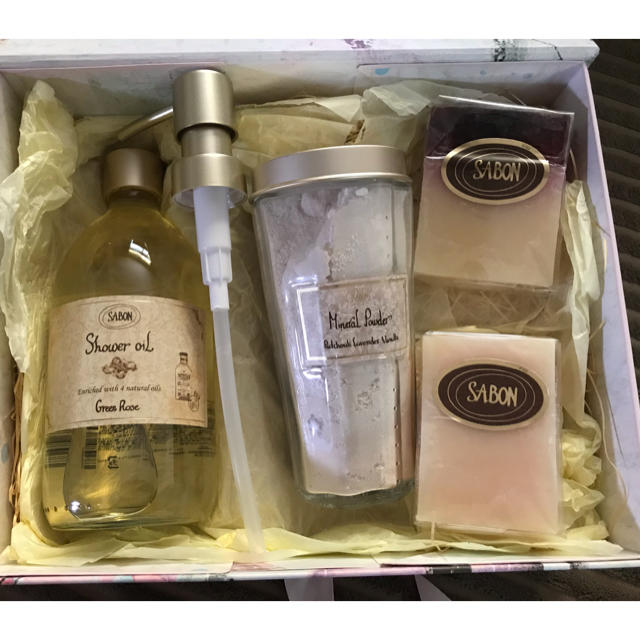 SABON(サボン)のSABON  セット 新品未使用 コスメ/美容のボディケア(ボディソープ/石鹸)の商品写真