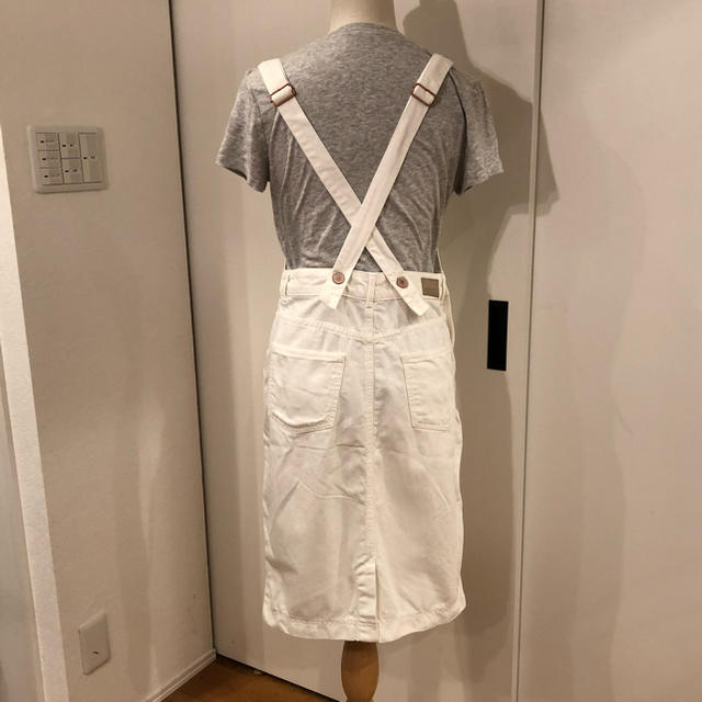 ZARA(ザラ)のはにー様専用　ZARA ホワイトデニム　サロンペットスカート レディースのスカート(ひざ丈スカート)の商品写真