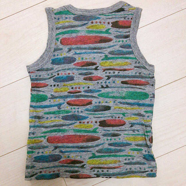 F.O.KIDS(エフオーキッズ)のF.O.KIDS 渋めな魚プリント タンクトップ 120cm キッズ/ベビー/マタニティのキッズ服男の子用(90cm~)(Tシャツ/カットソー)の商品写真