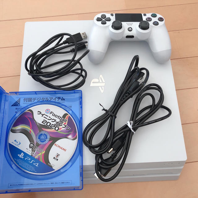 PS4 Pro 1TB エンタメ/ホビーのゲームソフト/ゲーム機本体(家庭用ゲーム機本体)の商品写真