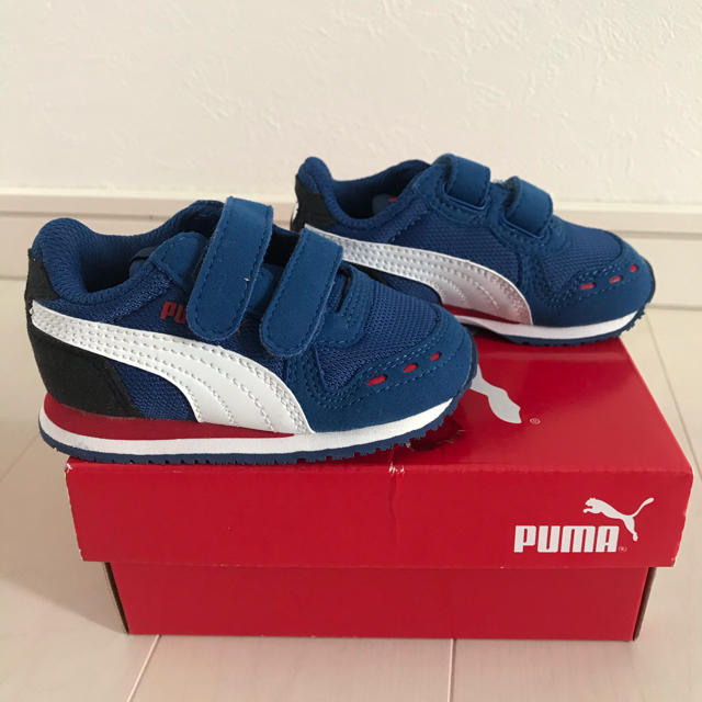 PUMA(プーマ)のプーマ　キッズシューズ キッズ/ベビー/マタニティのベビー靴/シューズ(~14cm)(スニーカー)の商品写真