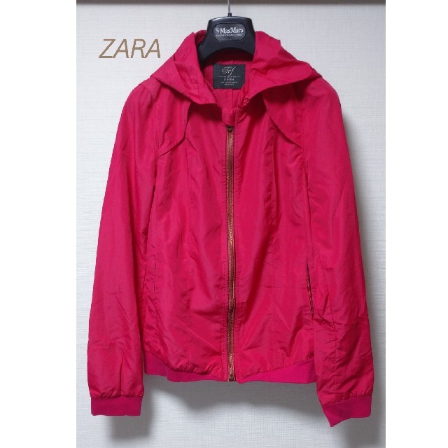 ZARA(ザラ)の【新品未使用】ZARA ナイロン パーカー レディースのジャケット/アウター(ナイロンジャケット)の商品写真