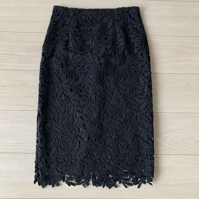 STYLE DELI(スタイルデリ)のSTYLE DELI  黒レースタイトスカート　サイズS レディースのスカート(ひざ丈スカート)の商品写真