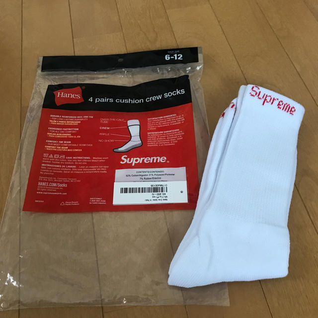 Supreme(シュプリーム)のSupreme Hanes Crew Socks シュプリーム  靴下 メンズのレッグウェア(ソックス)の商品写真